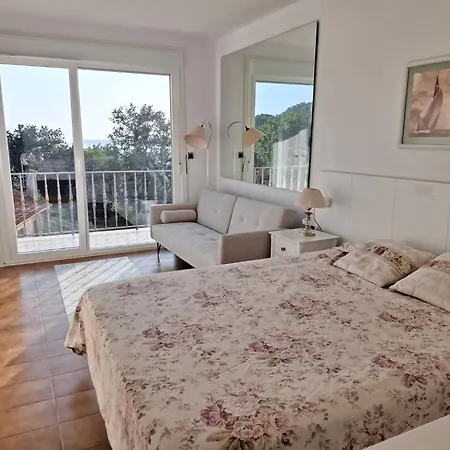 Casa Con Vistas Al Mar Con Terreno En Pontevedra * Понтеведра