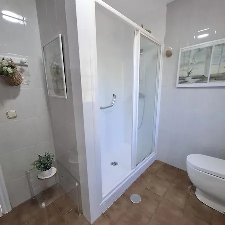 Дом отдыха Casa Con Vistas Al Mar Con Terreno En Pontevedra *
