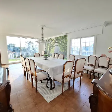 Casa Con Vistas Al Mar Con Terreno En Pontevedra * Понтеведра